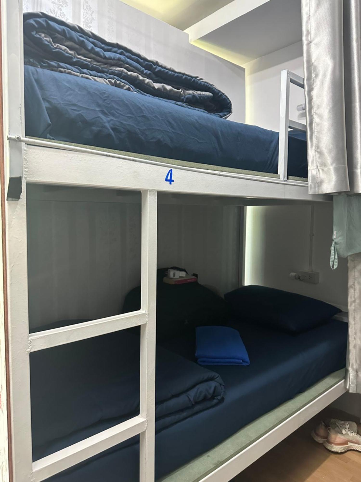 Sweed Dee Seaview Hostel Фи Фи Айлънд Екстериор снимка