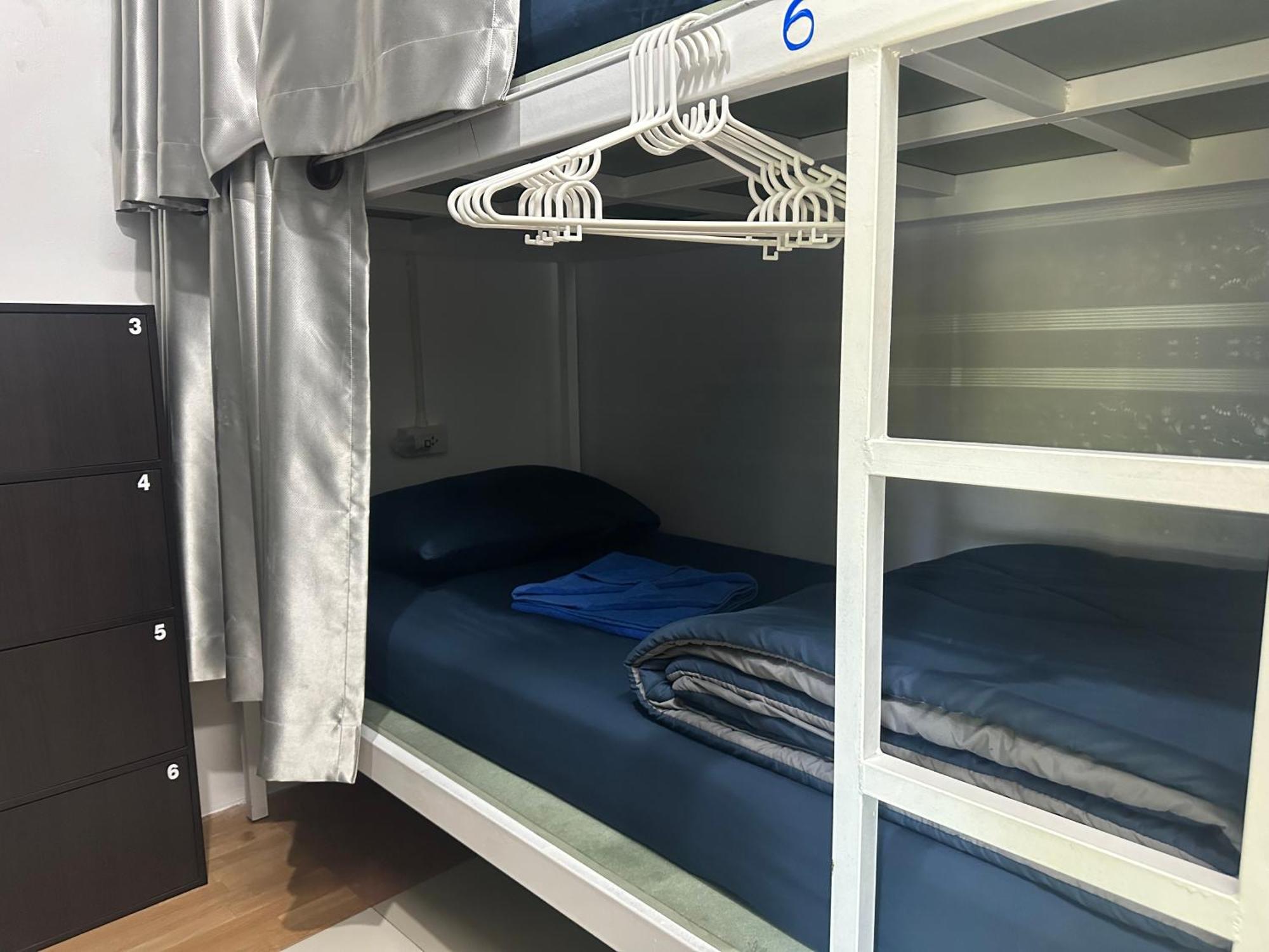 Sweed Dee Seaview Hostel Фи Фи Айлънд Екстериор снимка
