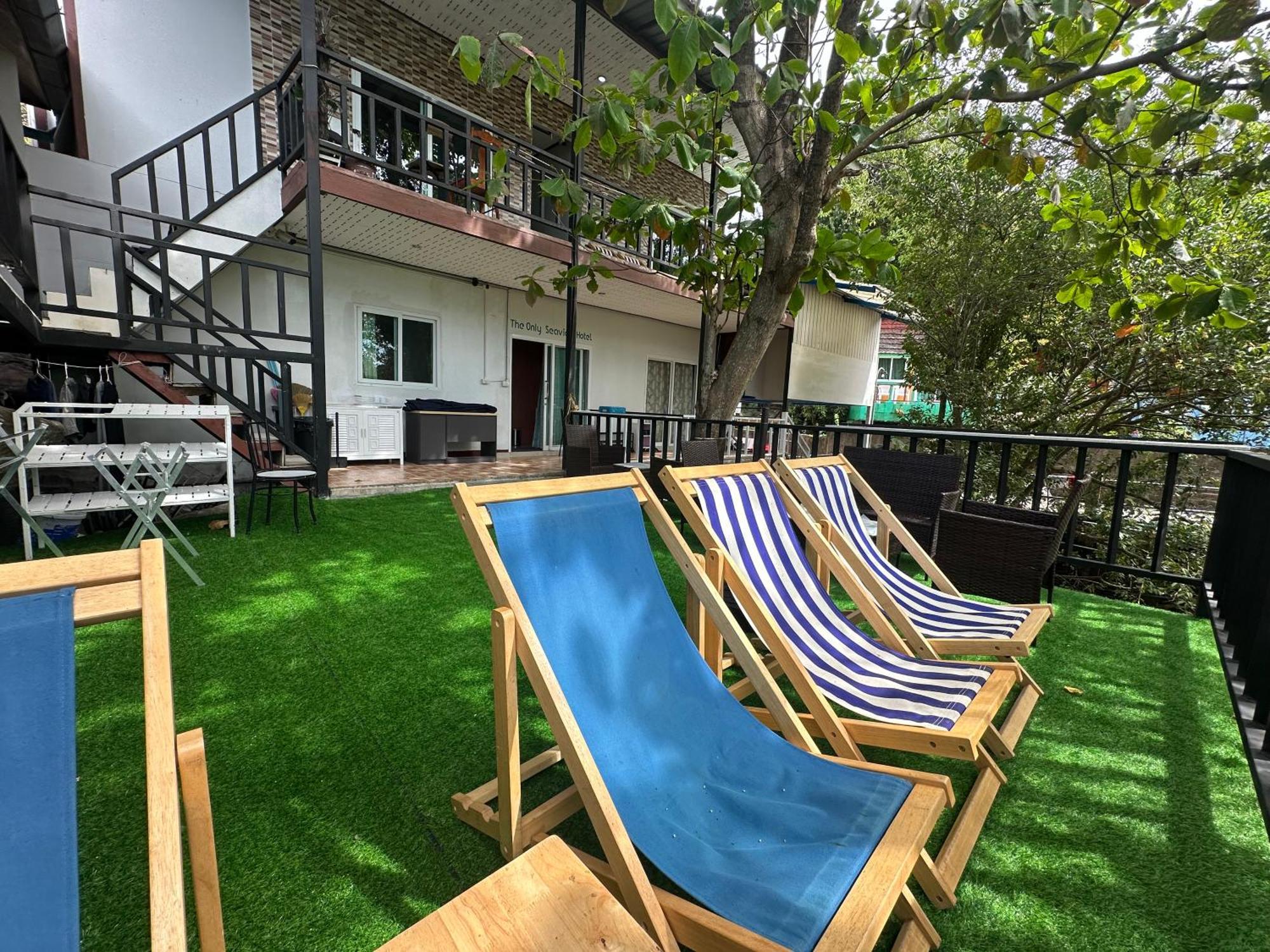 Sweed Dee Seaview Hostel Фи Фи Айлънд Екстериор снимка